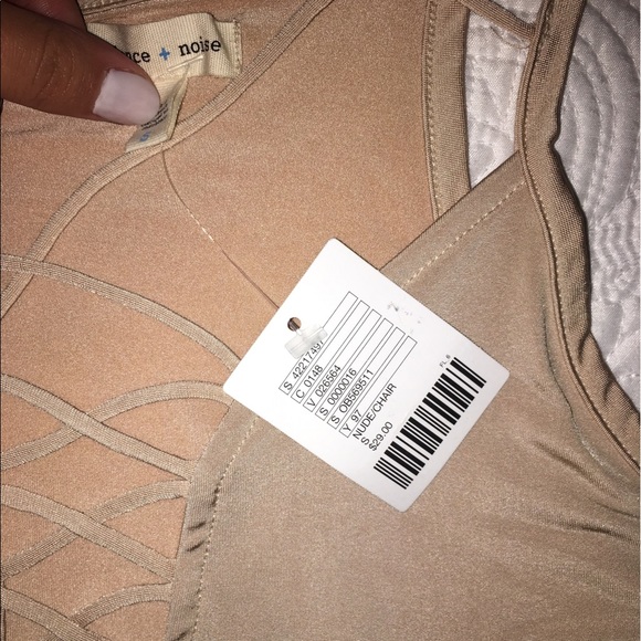 Crop tank - Picture 2 of 3